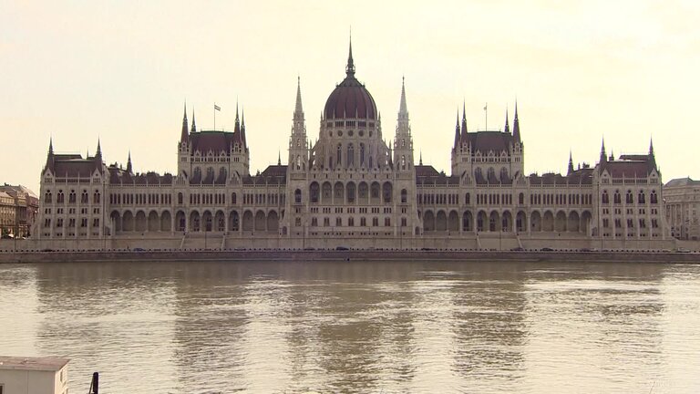 Infoclip: Rule of law - Hungary