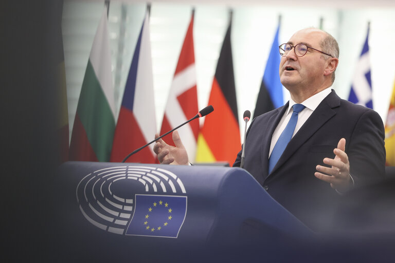 Fotogrāfija 41: EP Plenary session - A revamped long-term budget for the Union in a changing world