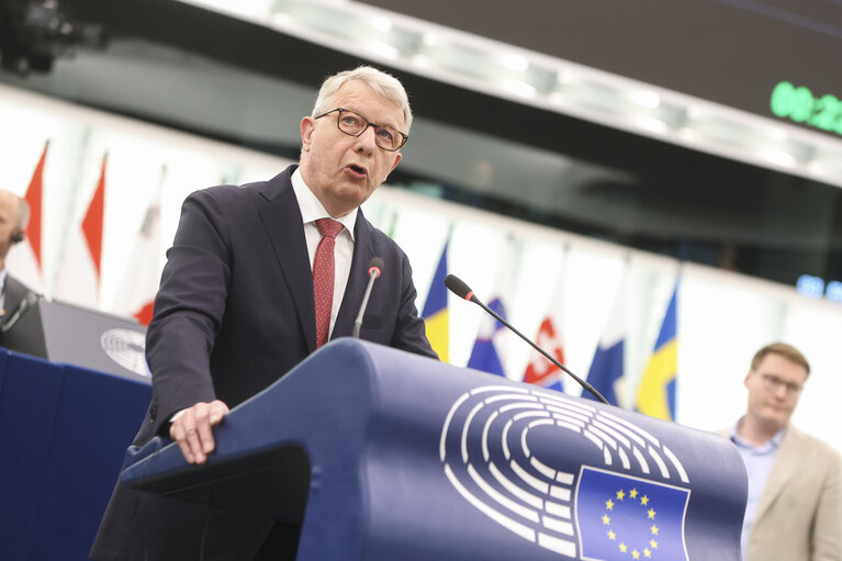 Fotogrāfija 39: EP Plenary session - A revamped long-term budget for the Union in a changing world