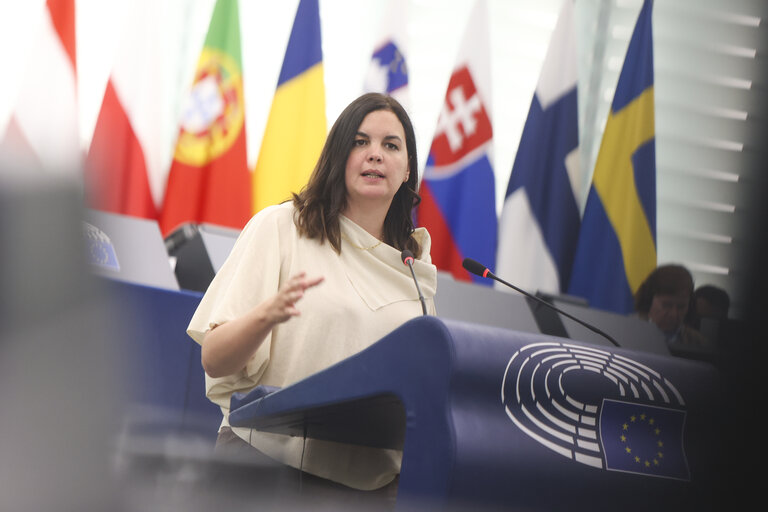 Fotogrāfija 44: EP Plenary session - A revamped long-term budget for the Union in a changing world