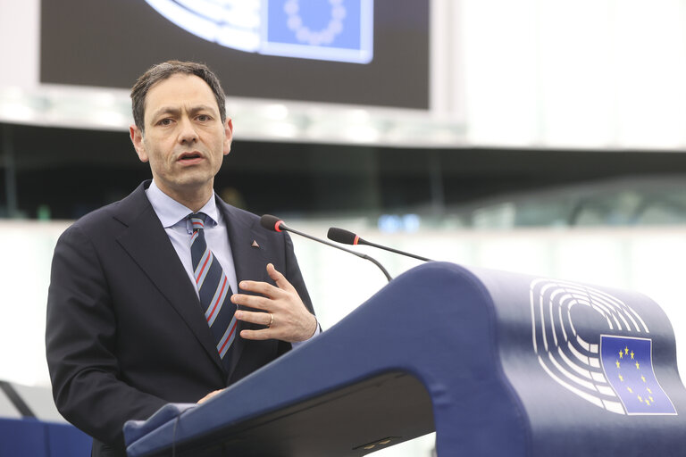 Fotogrāfija 48: EP Plenary session - A revamped long-term budget for the Union in a changing world