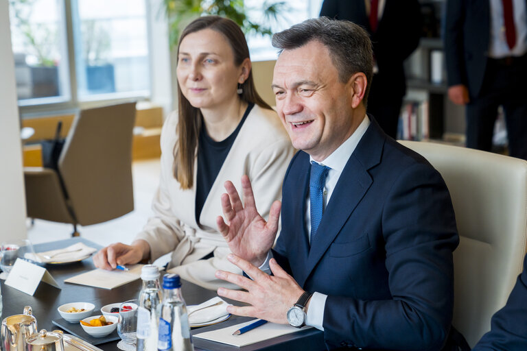 Photo 4: Roberta METSOLA, EP President meets with Dorin RECEAN, Prime Minister of the Republic of Moldova