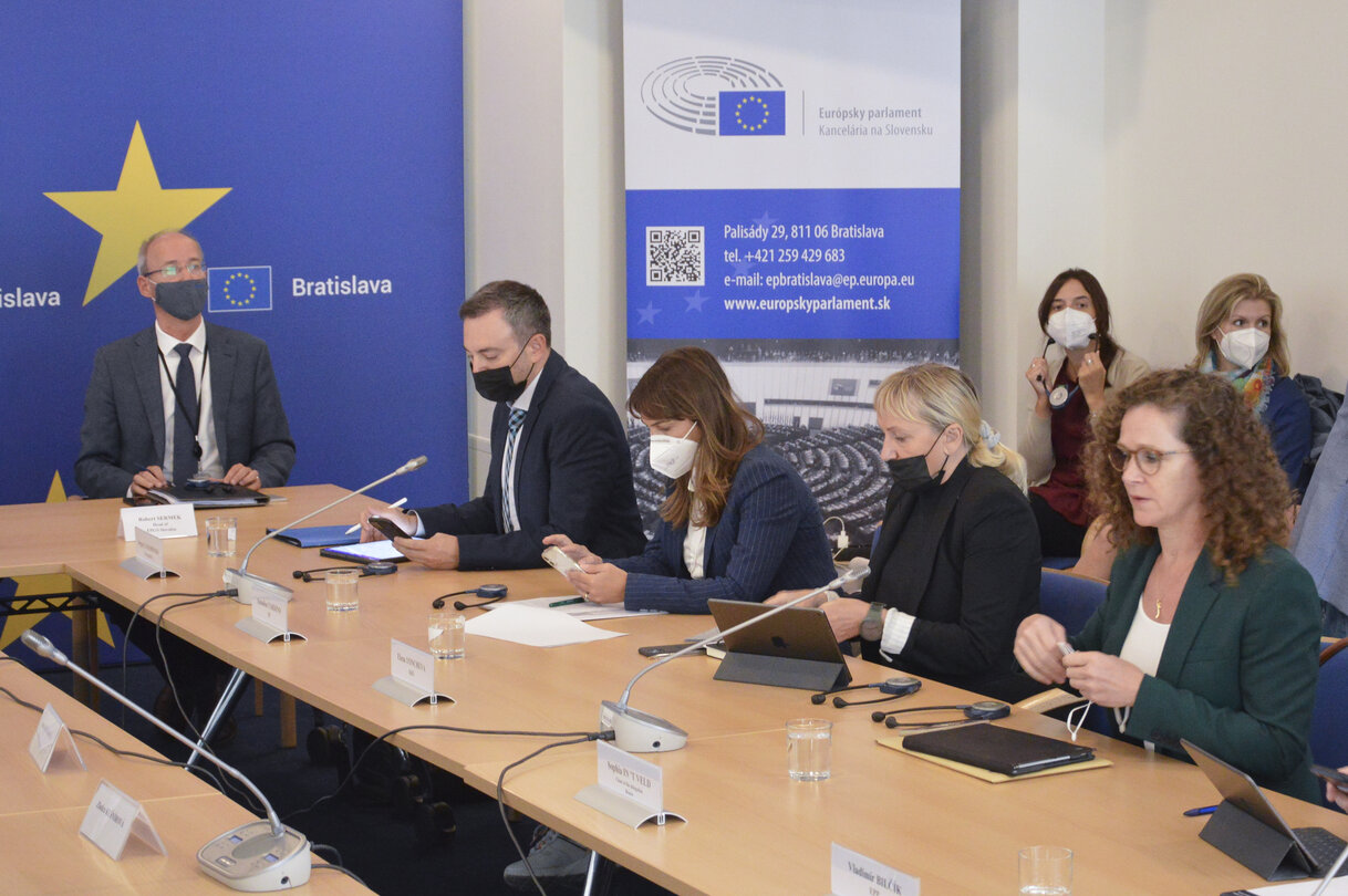 DrFMG - LIBE delegation in Slovakia - meeting with Slovak media, meeting with NGO’s and meeting with parents of Jan Kuciak.